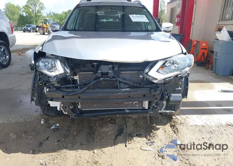 2018 Nissan Rogue Sv z USA, uszkodzony, nr VIN KNMAT2MV2JP591325